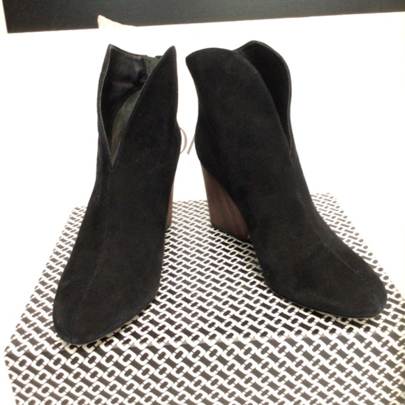 🔥🔥HP🔥🔥 Diane von Furstenberg Suede Ankle Boots Size 7.5 Black with box - Picture 5 of 5
